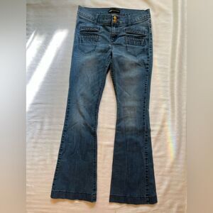 Lee Gold Label mid rise‎ flare jeans size 8 very slimming jeans, nice str…